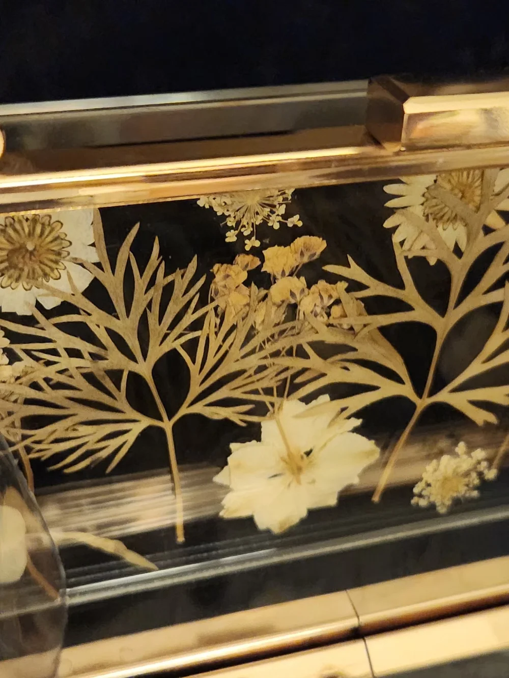 Vintage-Inspired Clear Acrylic Pressed Flower Box Clutch